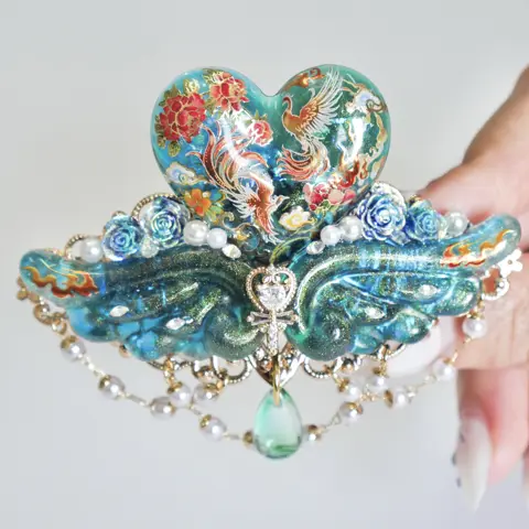 กิ๊บปีก Jade Phoenix