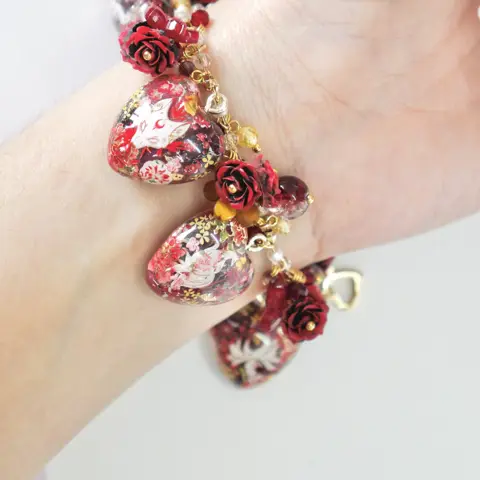 ข้อมือ Maroon Fox