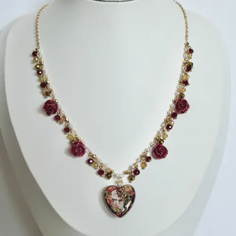 สร้อยคอ Maroon Fox