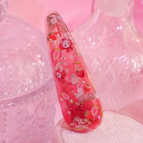กิ๊บยาว Strawberry Icepop