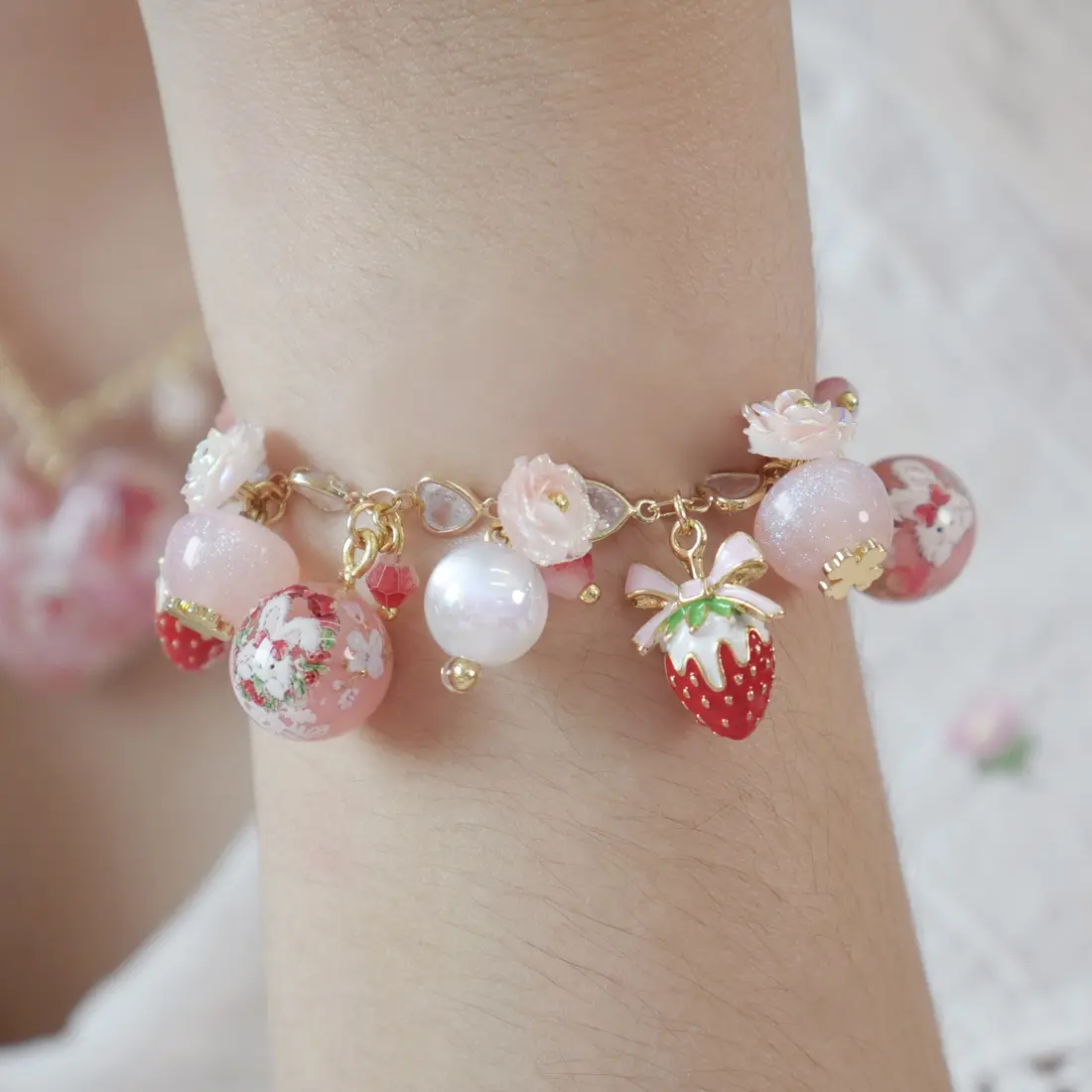 ข้อมือกุหลาบ Strawberry Bunny Ribbon สร้อยข้อมือ MIMEAR