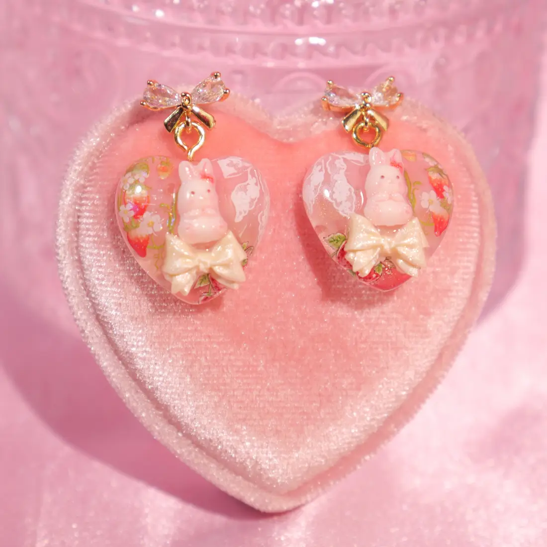 ต่างหูหัวใจ Strawberry Bunny Ribbon ต่างหู MIMEAR