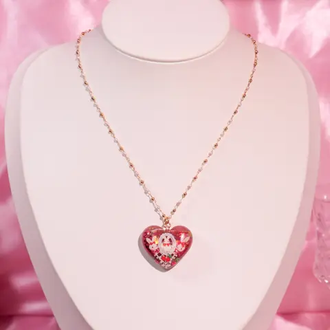 สร้อยคอใจกลาง Cherry Bunny Lace