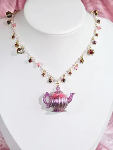 สร้อยคอกาชาใหญ่ม่วง Meow Floral Teapot