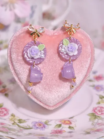 ต่างหูถ้วยจานคู่ม่วง Fleur Glassy Pour