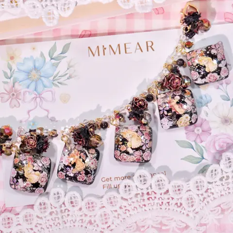 ข้อมือเหลี่ยมม้าดำ