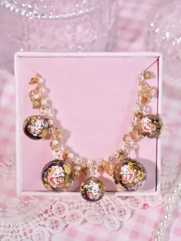 ข้อมือกลมกระต่ายดำทอง