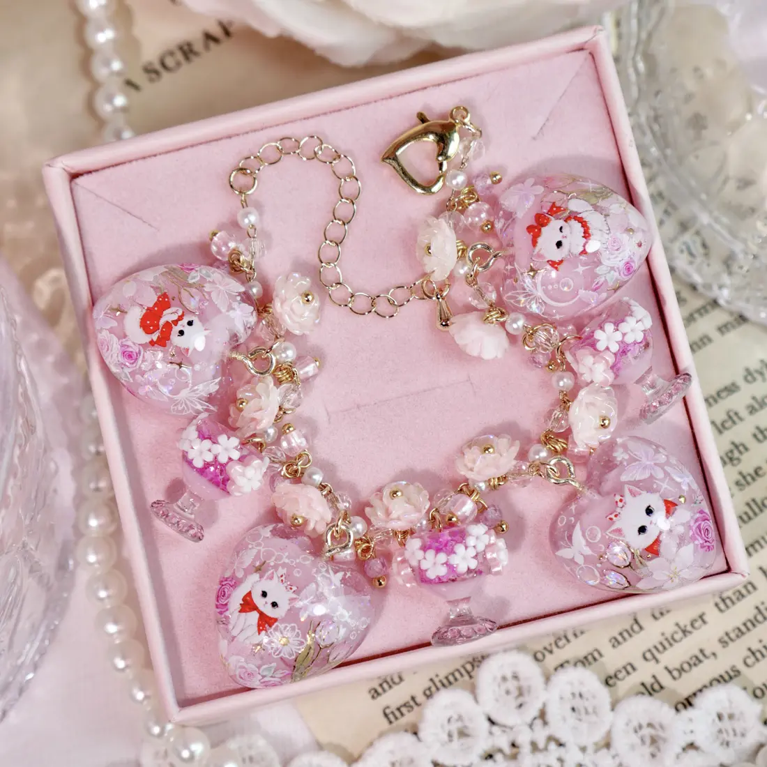 ข้อมือหัวใจแก้วชมพูแมวขาว สร้อยข้อมือ MIMEAR