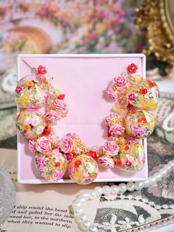 ข้อมือหัวใจกลมเหลืองสวนดอกไม้
