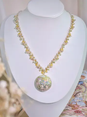 สร้อยคอกลมเขียวแมวสวนสาธารณะ