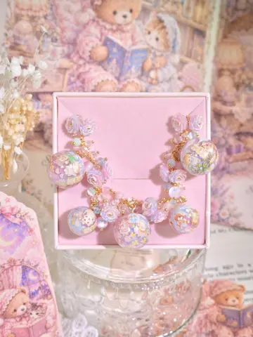 ข้อมือกลมชมพูฟ้าหมีกระต่ายจิตรกร